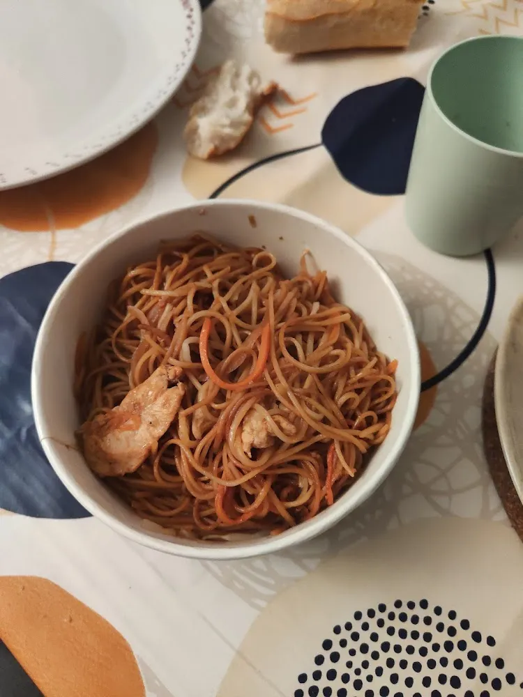 Nouille Sauter Au Poulet